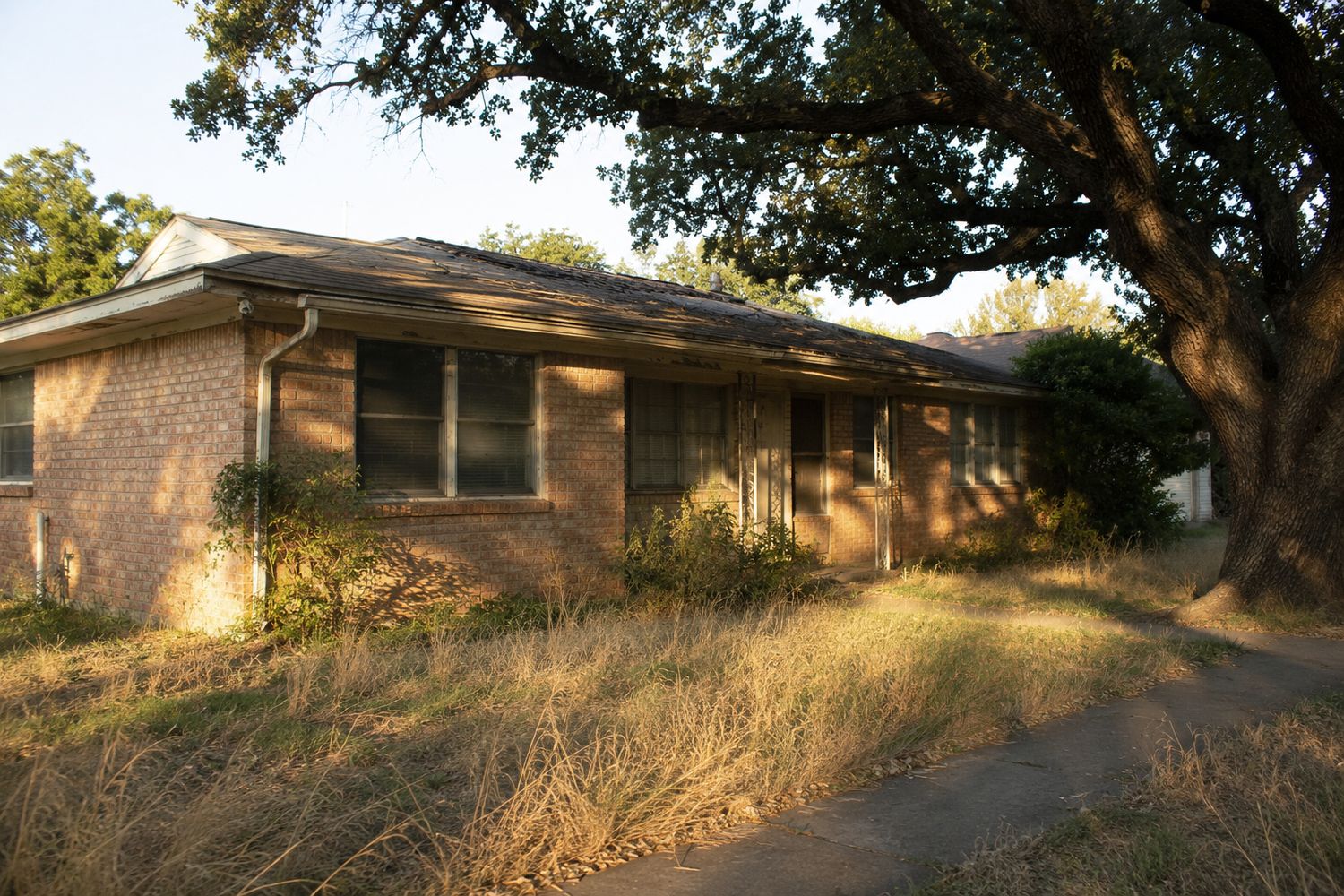 A worn rental property in the Dallas-Fort Worth area